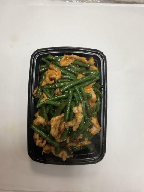 CHICKEN WITH STRING BEAN